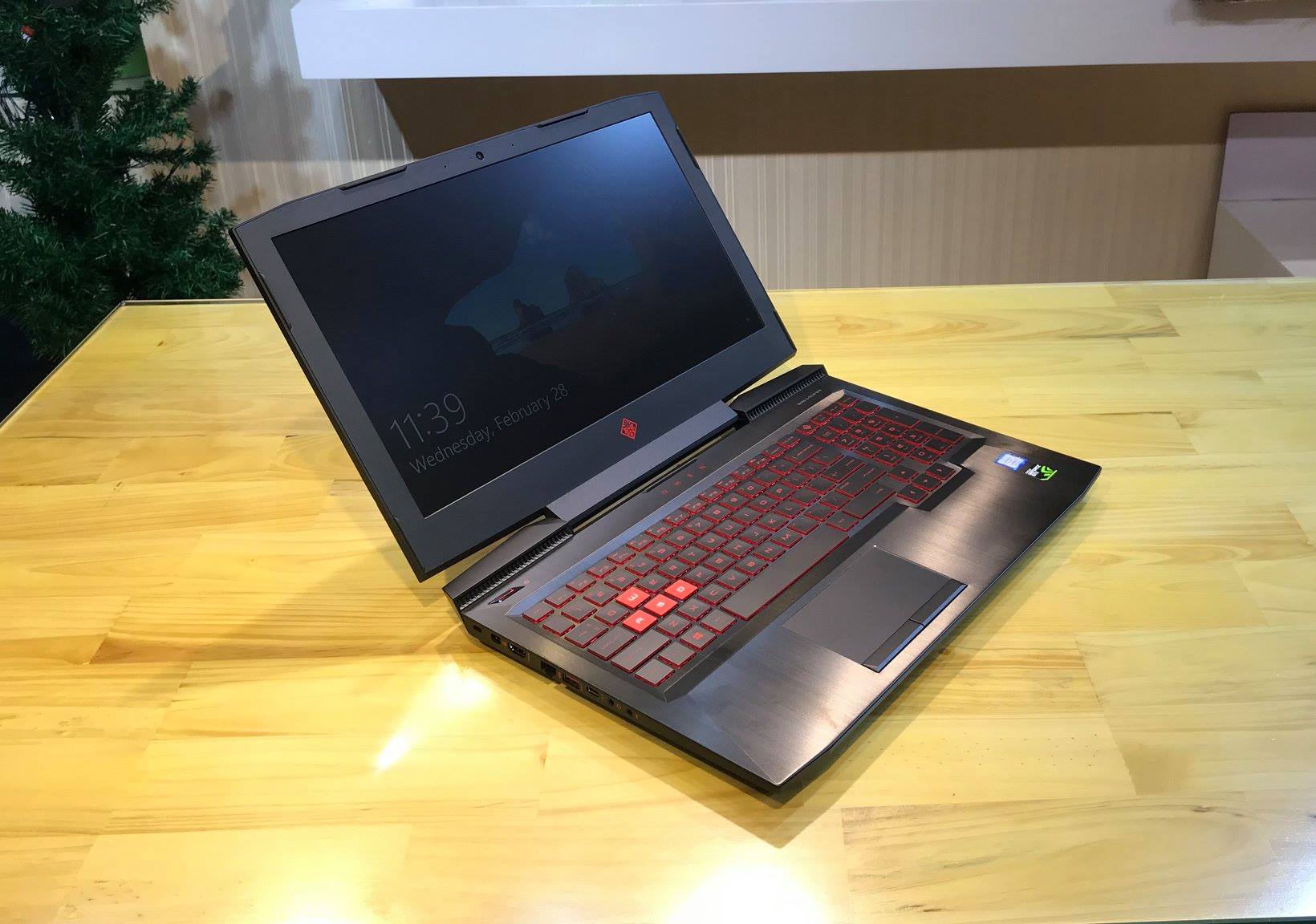Laptop Hp Gaming Omen 15 2018 GTX1050ti -1.jpg